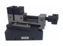 Mechanical clamping device
for samples upto 60 mm